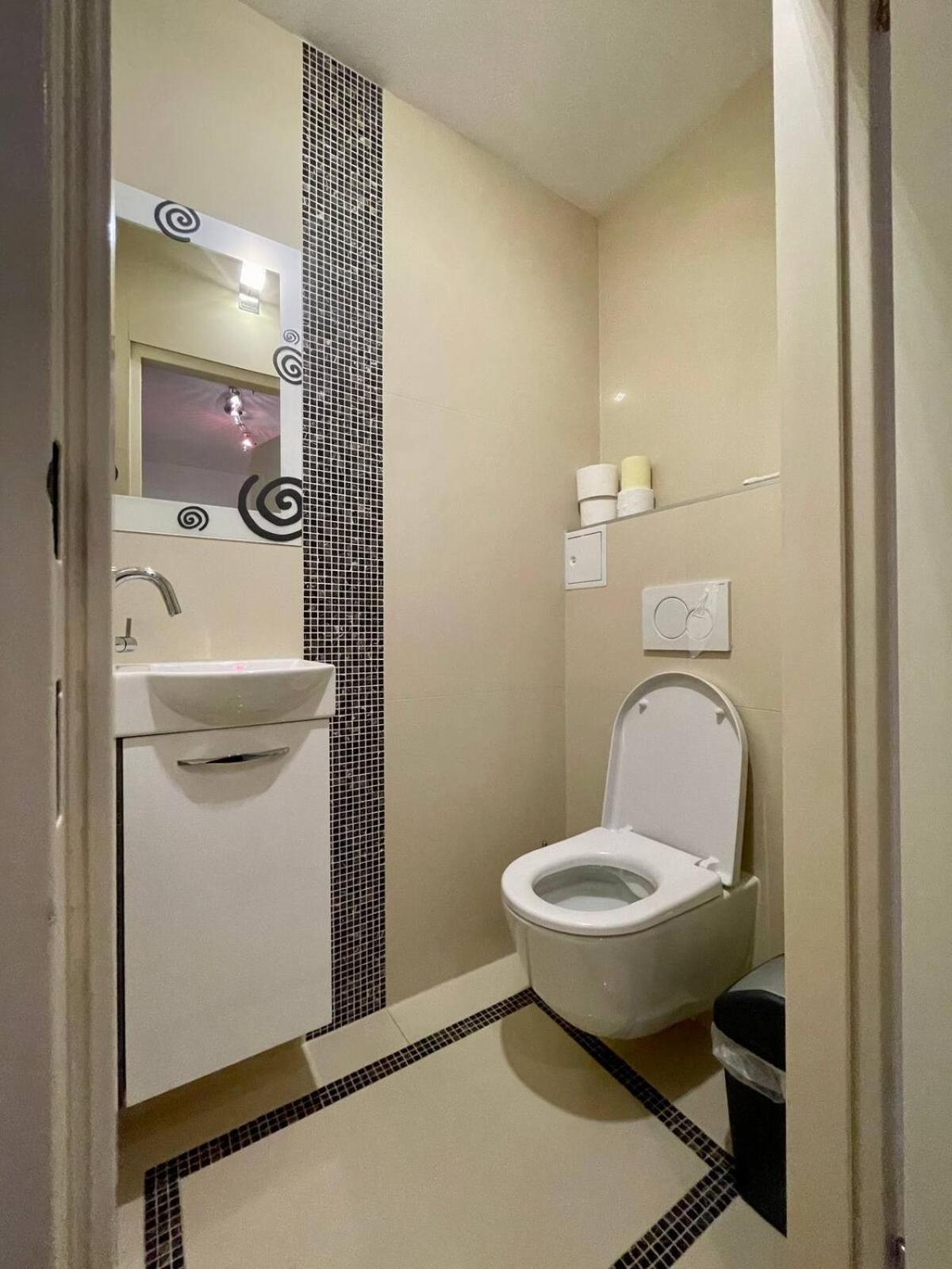 Gemutliche Wohnung Mit Super Lage Vienna Exterior photo