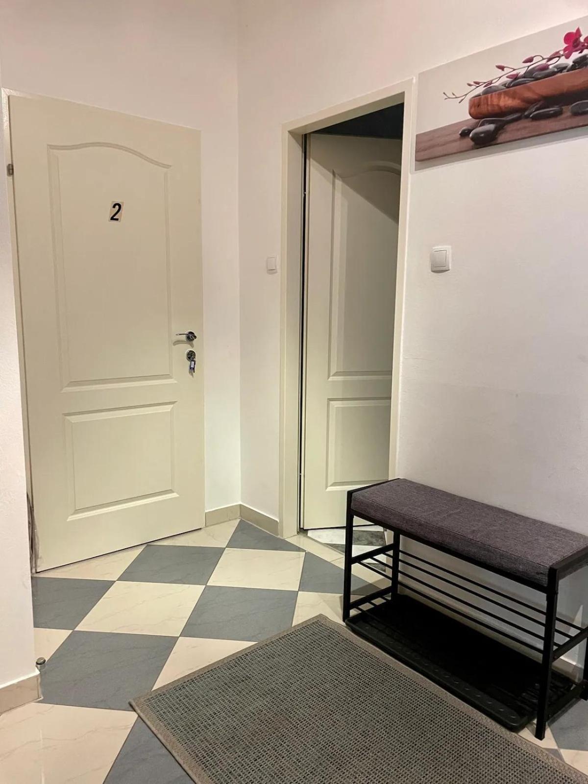 Gemutliche Wohnung Mit Super Lage Vienna Exterior photo